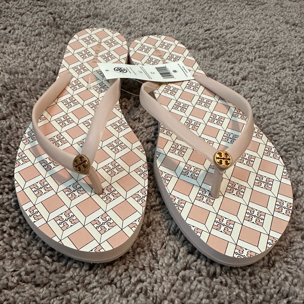 Tory Burch Blush Chelsea Flip Flops *NWT*